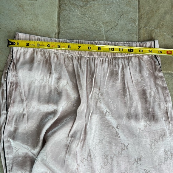 Victoria’s Secret Pink Satin Lounge Pants M Y2K Logo PJ Wide Leg Cozycore Hygge - Picture 12 of 14